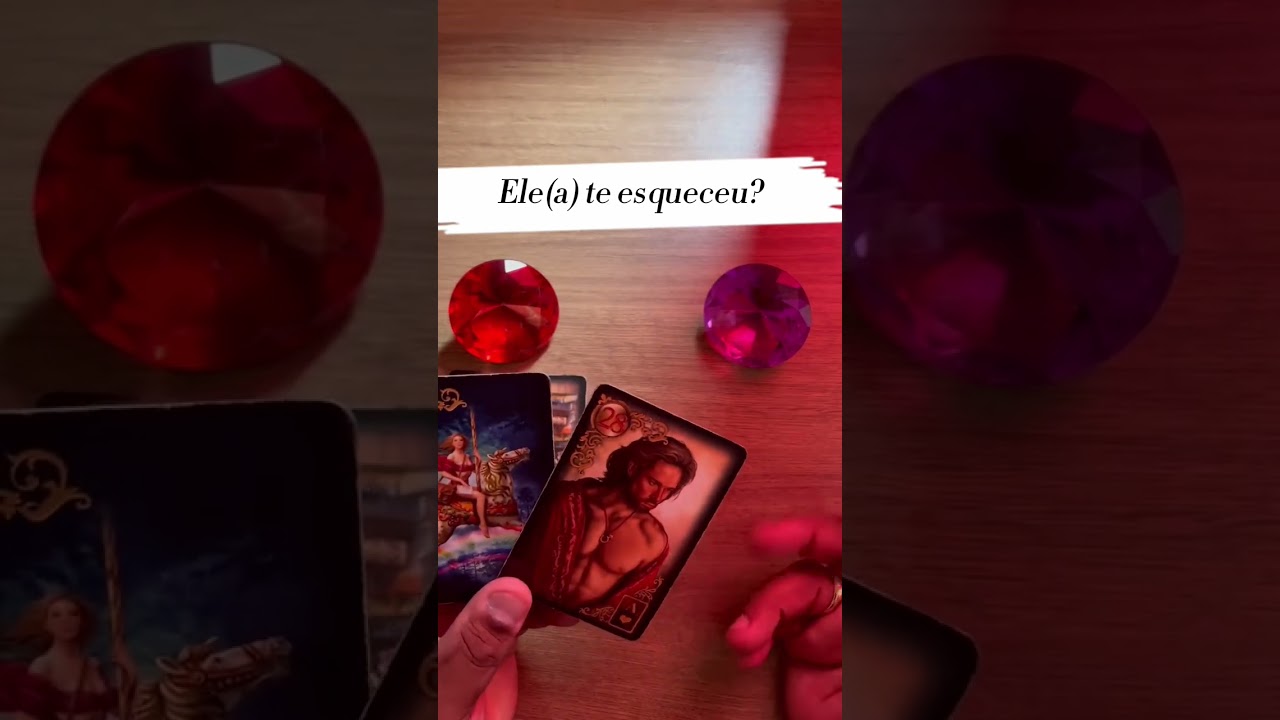 Read more about the article Ele(a) te esqueceu tarot? 🦉 #shorts em alta! 🔮 Tarot de hoje! 🦉 Tarot do Amor!