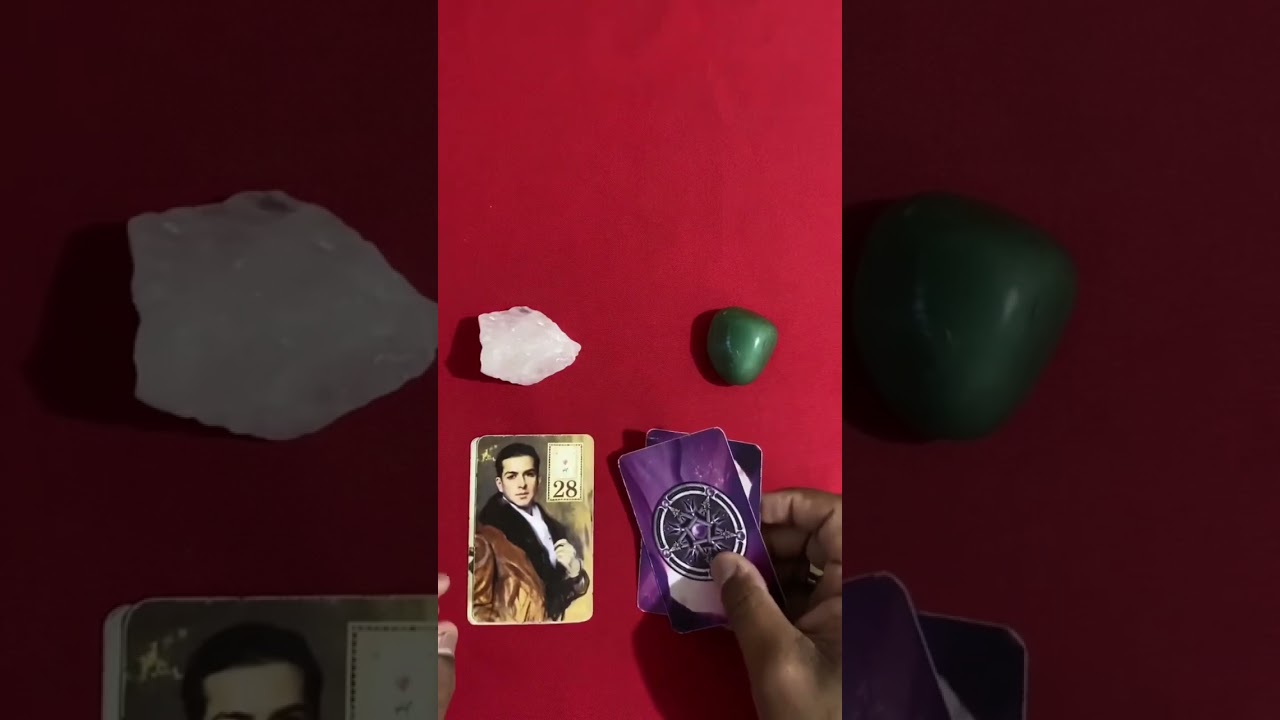 Read more about the article #shorts Tarot! 💙 Ele(a) vai tomar uma atitude? 💙 Tarot de hoje grátis