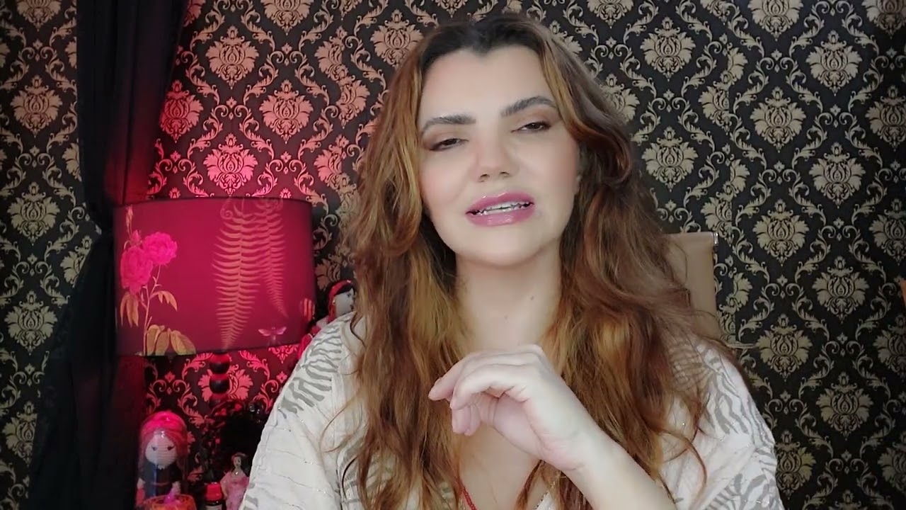 Read more about the article Um alerta para você no dia de hoje! Tarot do dia