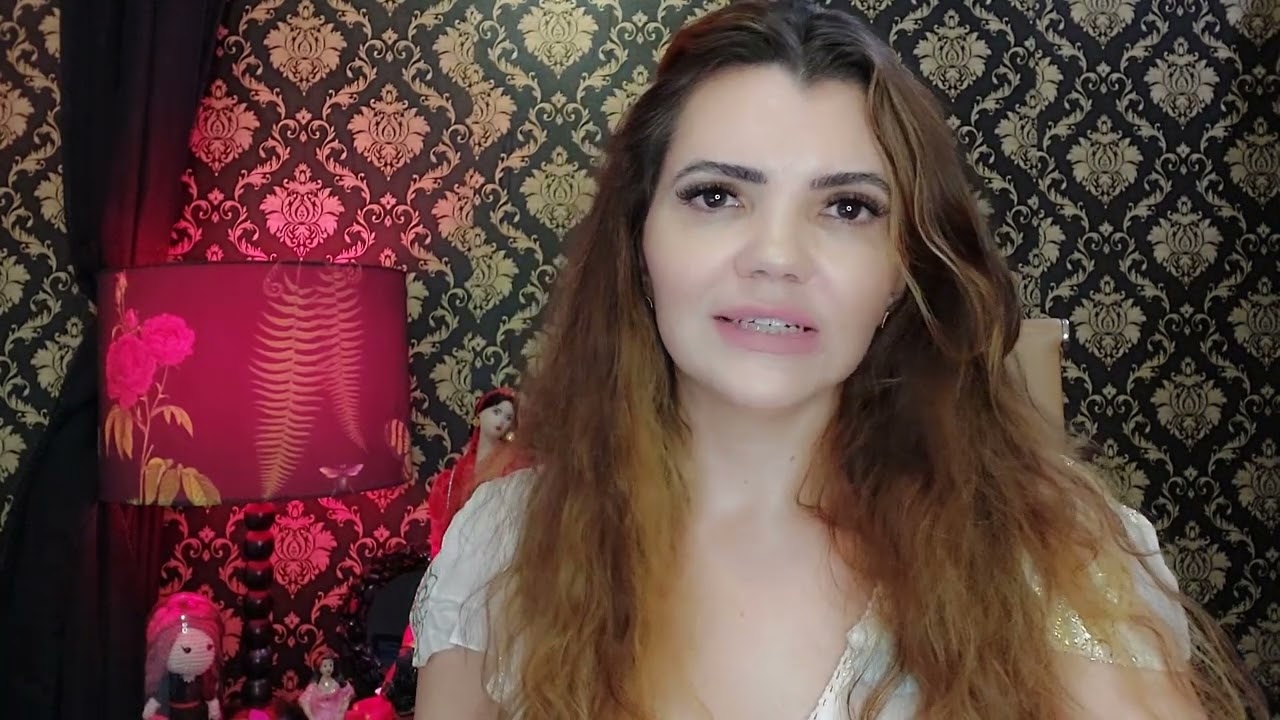 Read more about the article VOCE vai precisar de CLAREZA mental hoje! | Tarot tras a sorte do dia