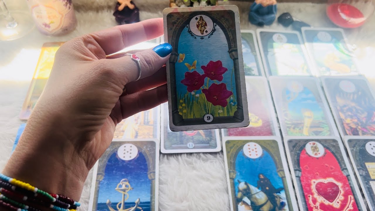 Read more about the article Sua VIDA na Mini Mesa Real!💃🏻 #baralhocigano