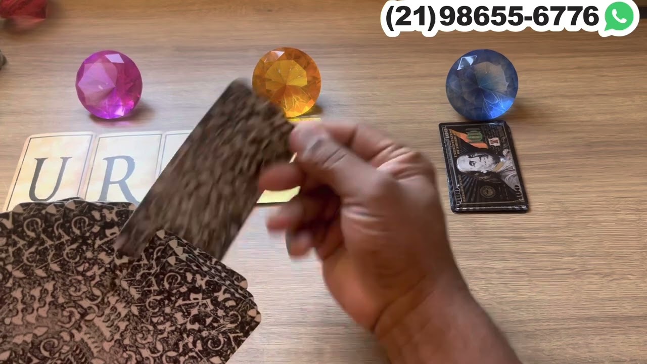 Read more about the article ▷ VOCÊ BAGUNÇOU A CABEÇA DESSA PESSOA + LETRA INICIAL | Tarot Revela