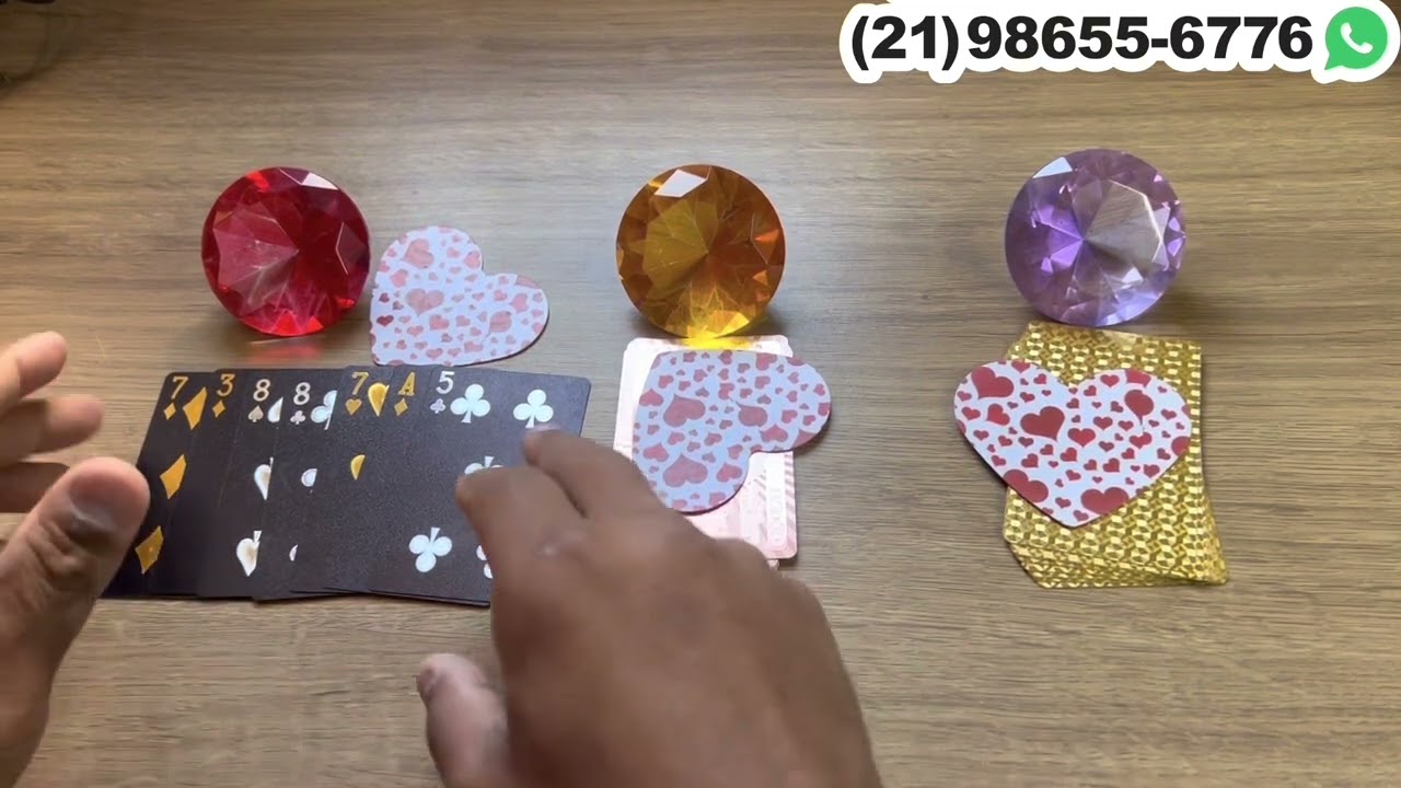 Read more about the article ALGUÉM PERCEBEU QUE TENTAR TE ESQUECER É INÚTIL! + LETRA INICIAL | Tarot Responde