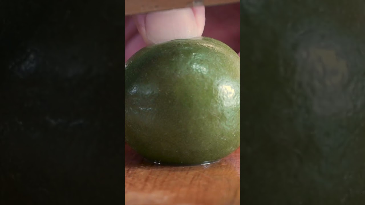 Read more about the article PONHA 1 LIMÃO DEBAIXO DA CAMA POR 3 DIAS #simpatias #simpatia