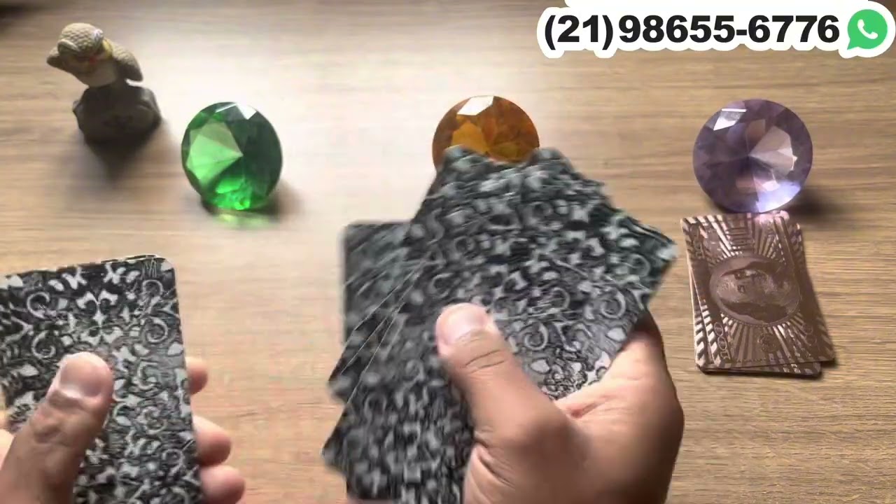 Read more about the article #TAROT ❤️‍🔥 ALGUÉM VEM ATRÁS DE VOCÊ POR QUE … + LETRA INICIAL! ❤️‍🔥