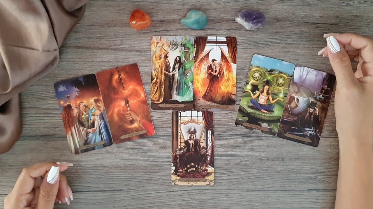 Read more about the article 🔴 O QUE ELE(A) SENTE AO TE VER? | Tarot