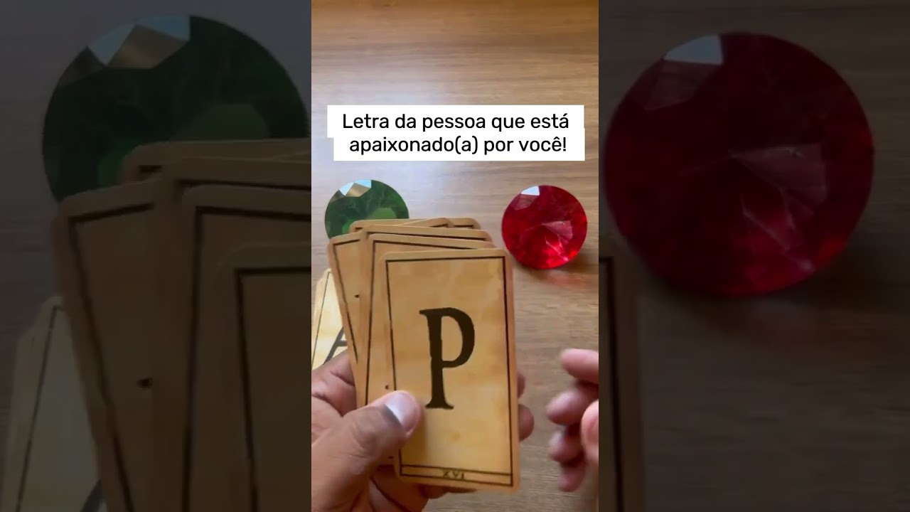 Read more about the article Esta apaixonado(a) por você! + Letra inicial 💙 #shorts 🤍 Tarot responde 💙 tarot de hoje 💙