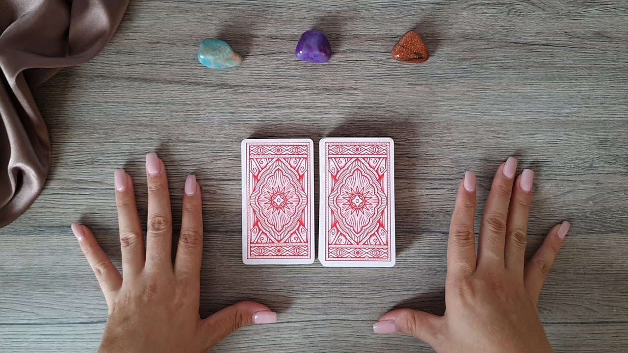 Read more about the article 🔴 ELE(A) VAI TE PROCURAR? DEMORA? | Tarot Responde