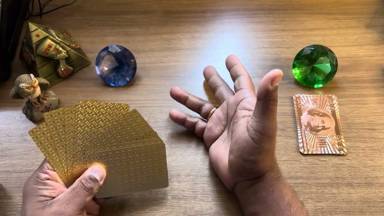 Read more about the article 🩵 ESTÁ COM MUITO CIÚMES DE VOCÊ! – “TAROT DE HOJE” POR QUE VIU ALGUMA COISA QUE NÃO GOSTOU! 🩵