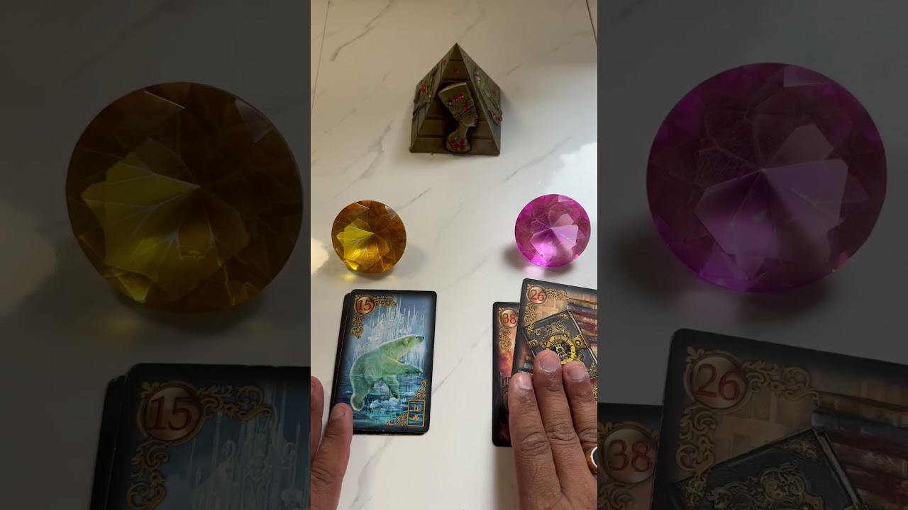 Read more about the article Lei da Atração no tarot, #leidaatração #tarot #tarotdehoje #tarotamor #shorts #leidaatraçaotarot