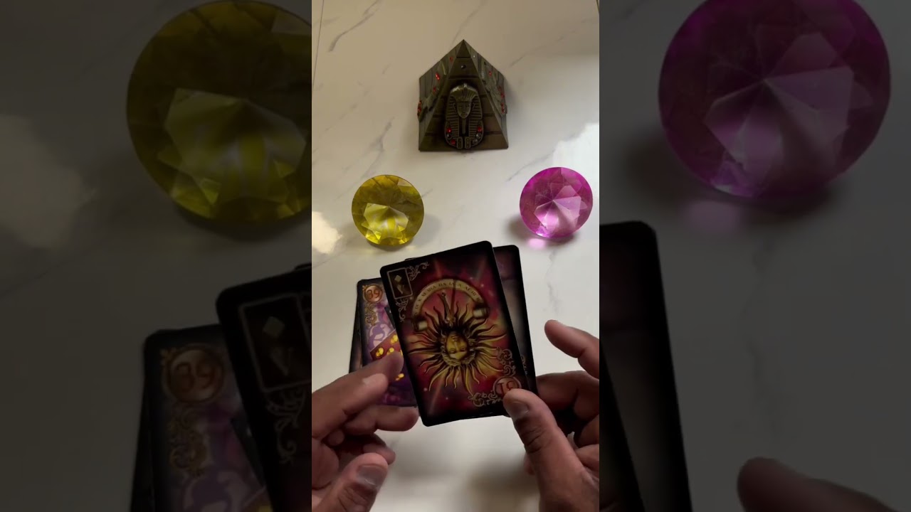 Read more about the article Essa pessoa está solteira? | #tarot #tarotonline #tarotdehoje