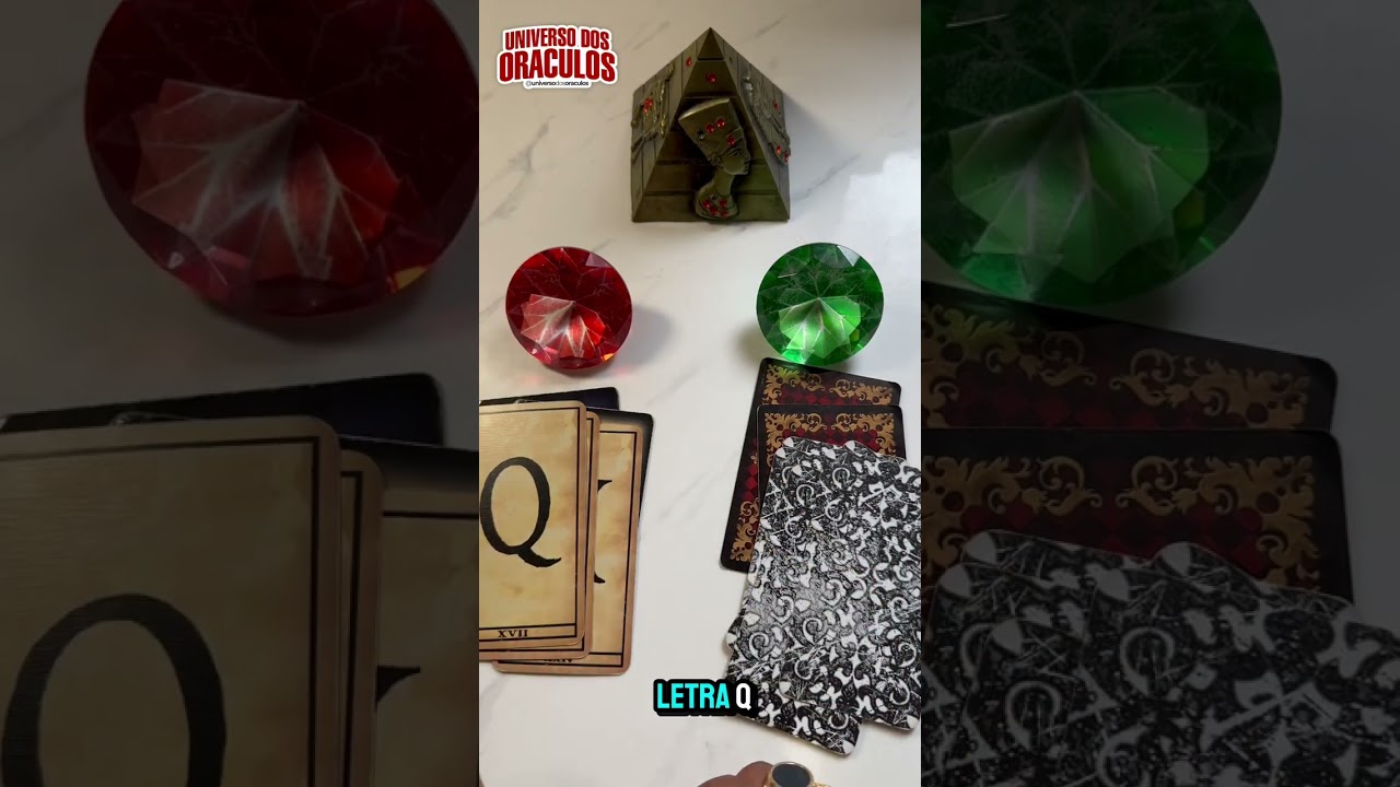 Read more about the article Quem dorme acorda pensando em você? | Tarot de Hoje #shorts #tarot #tarotdehoje