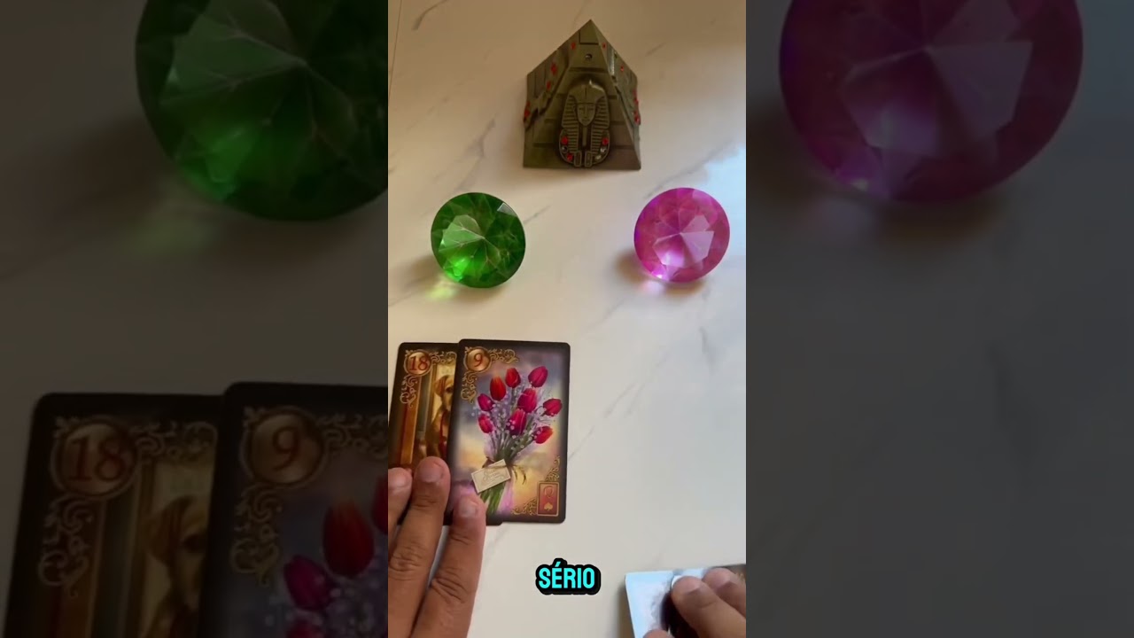 Read more about the article Até o final do ano você vai estar em um relacionamento? | Tarot Responde! #tarot #tarotonline #taro