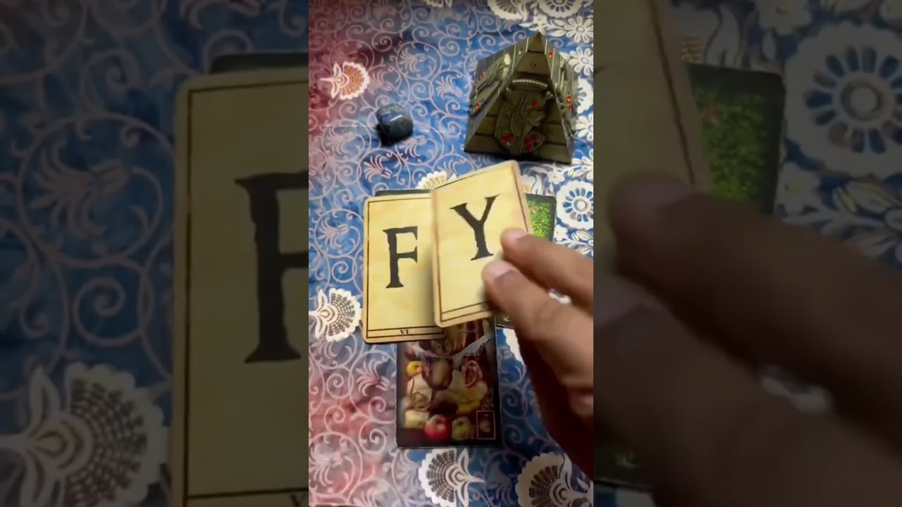 Read more about the article Quem já sonhou com você? #tarotreading #tarot #leituradetarot #tarotreader #tarocards #tarothoje