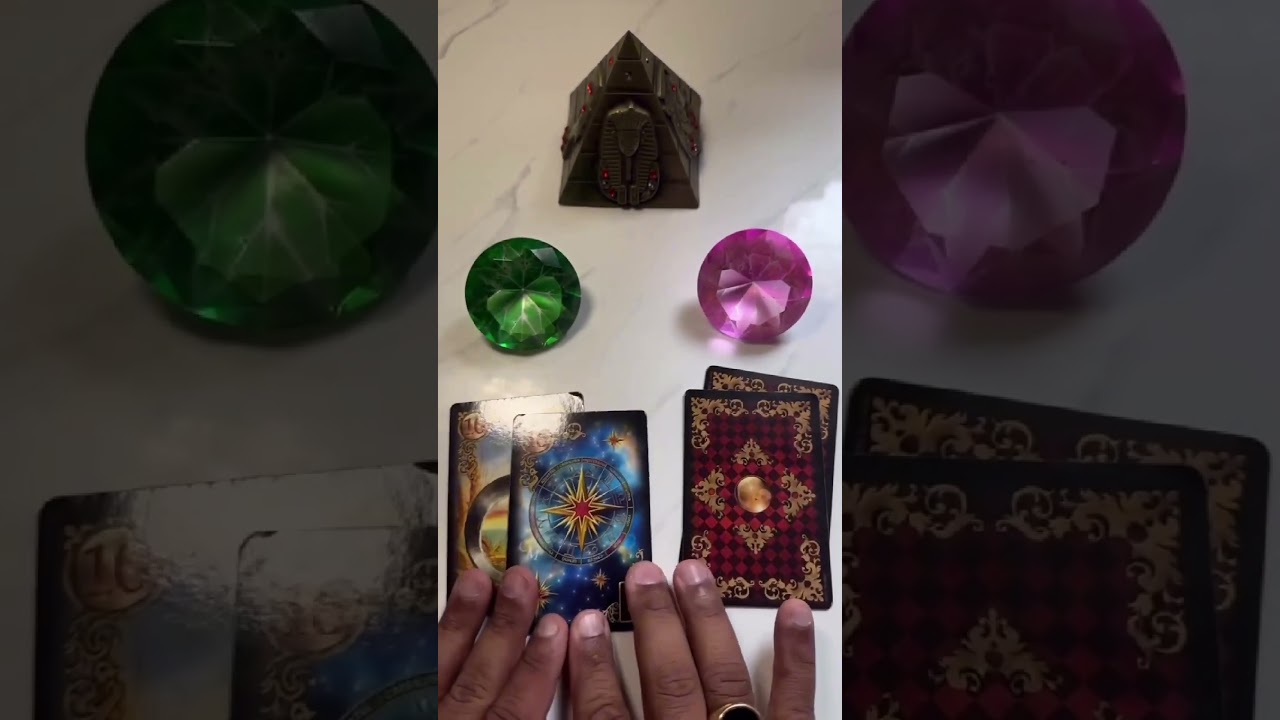 Read more about the article Ele(a) vai mandar mensagem? ✨Tarot Responde ⚡️#tarot #tarotreading #tarotdehoje