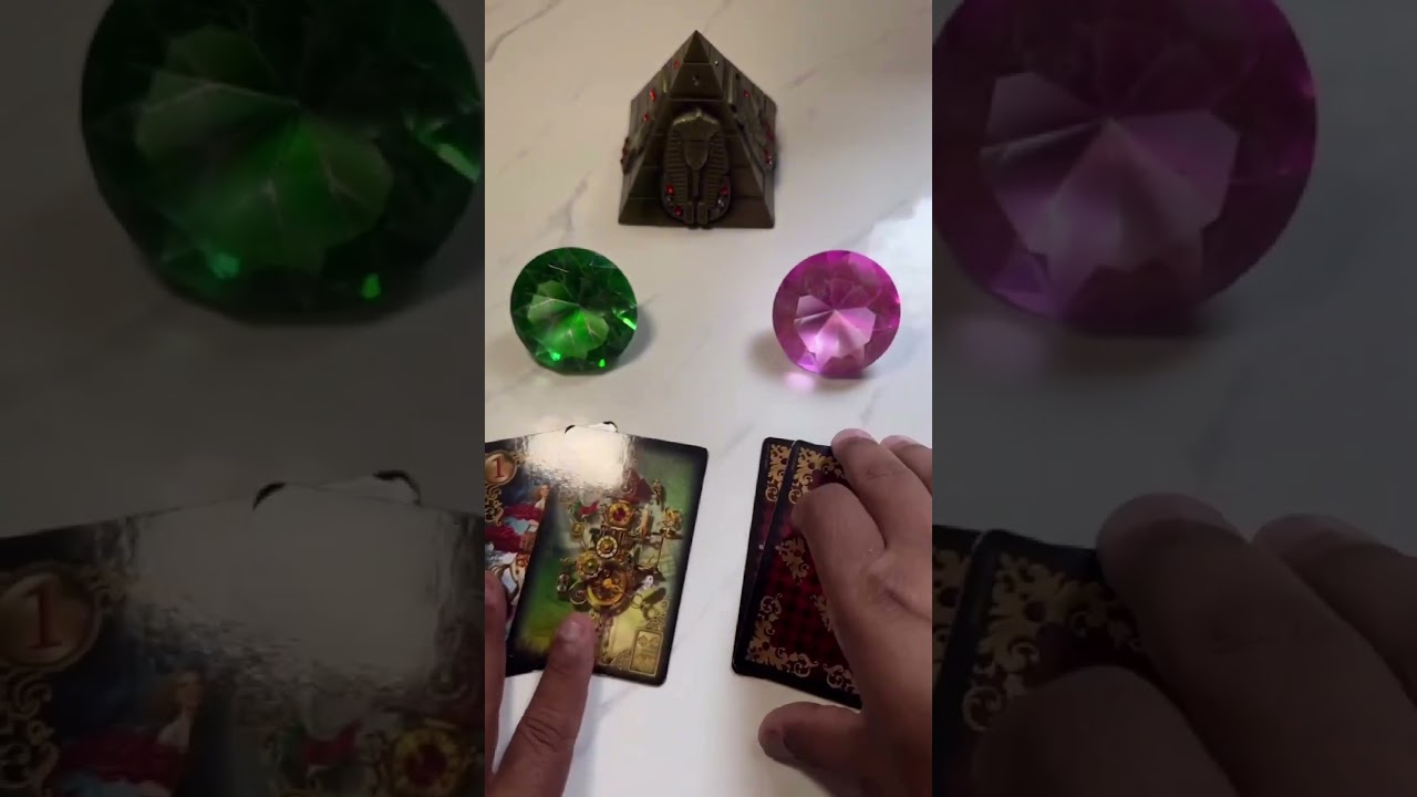 Read more about the article Ele(a) vai voltar pra sua vida? ✨Tarot Responde ⚡️#tarot #tarotreading #tarotdehoje