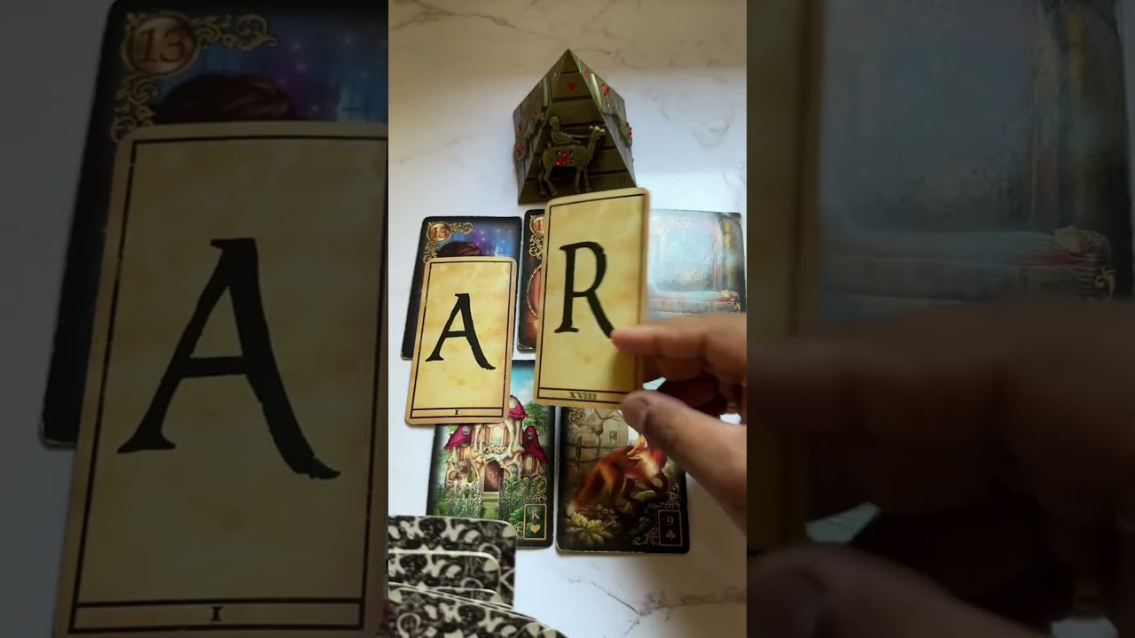 Read more about the article Tem uma pessoa de olho em você! #taro #tarot #tarô #tarotonline #tarotreading