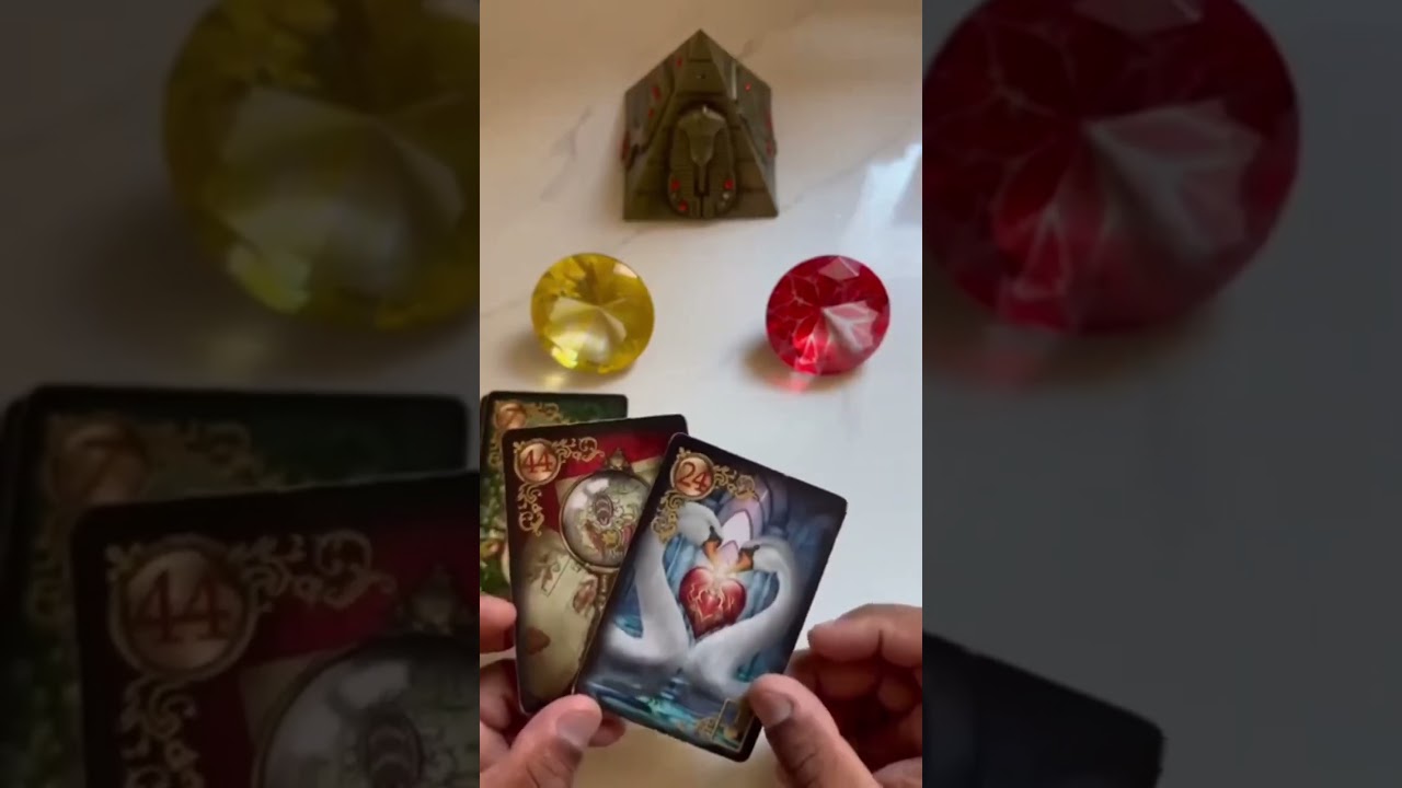 Read more about the article Você já conhece o seu novo amor? | #tarot #tarotonline #tarotdehoje #tarotdoamor
