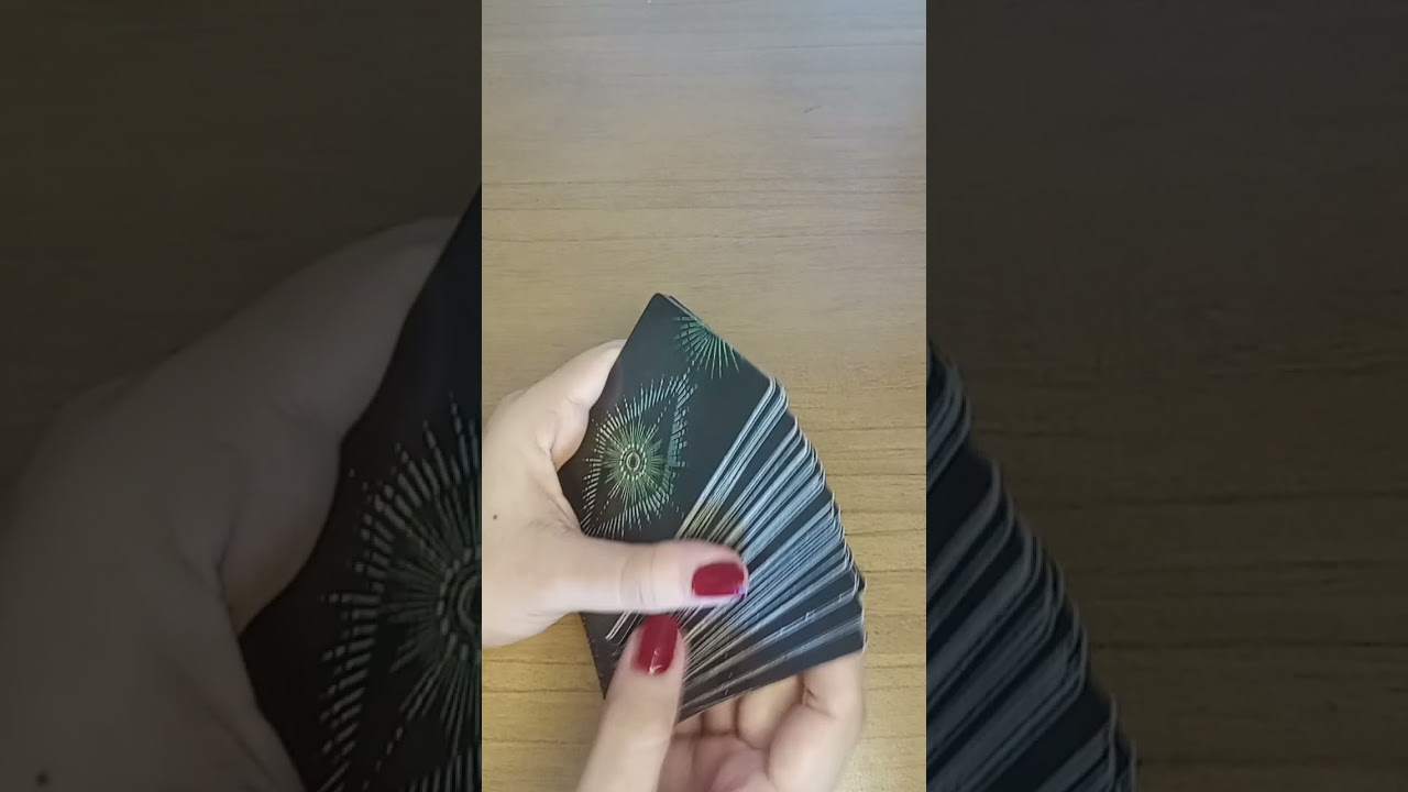 Read more about the article Fofoca do dia #fofoca #baralhofofoqueiro #tarotfofoqueiro #inveja #falsidade #fofocamistica