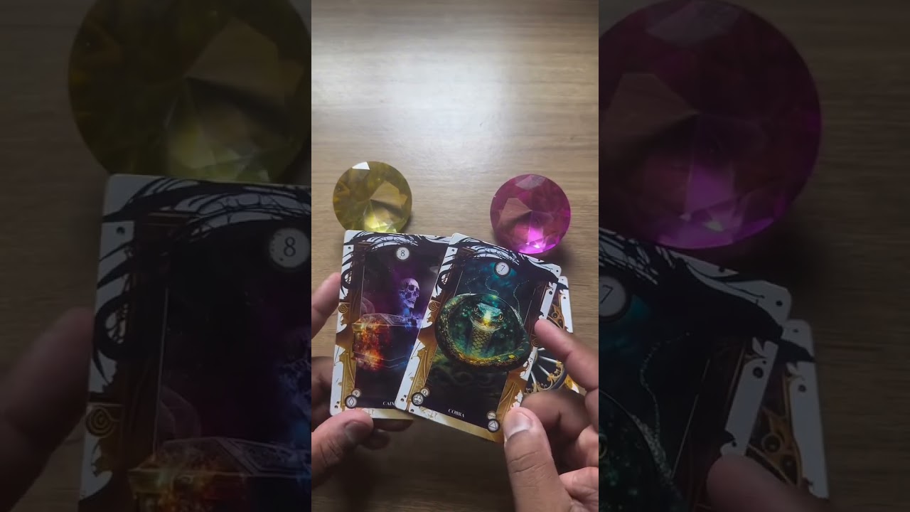 Read more about the article Uma pessoa ficou olhando a sua foto! | Tarot Responde #tarotdoamor #tarotdehoje #tarotresponde