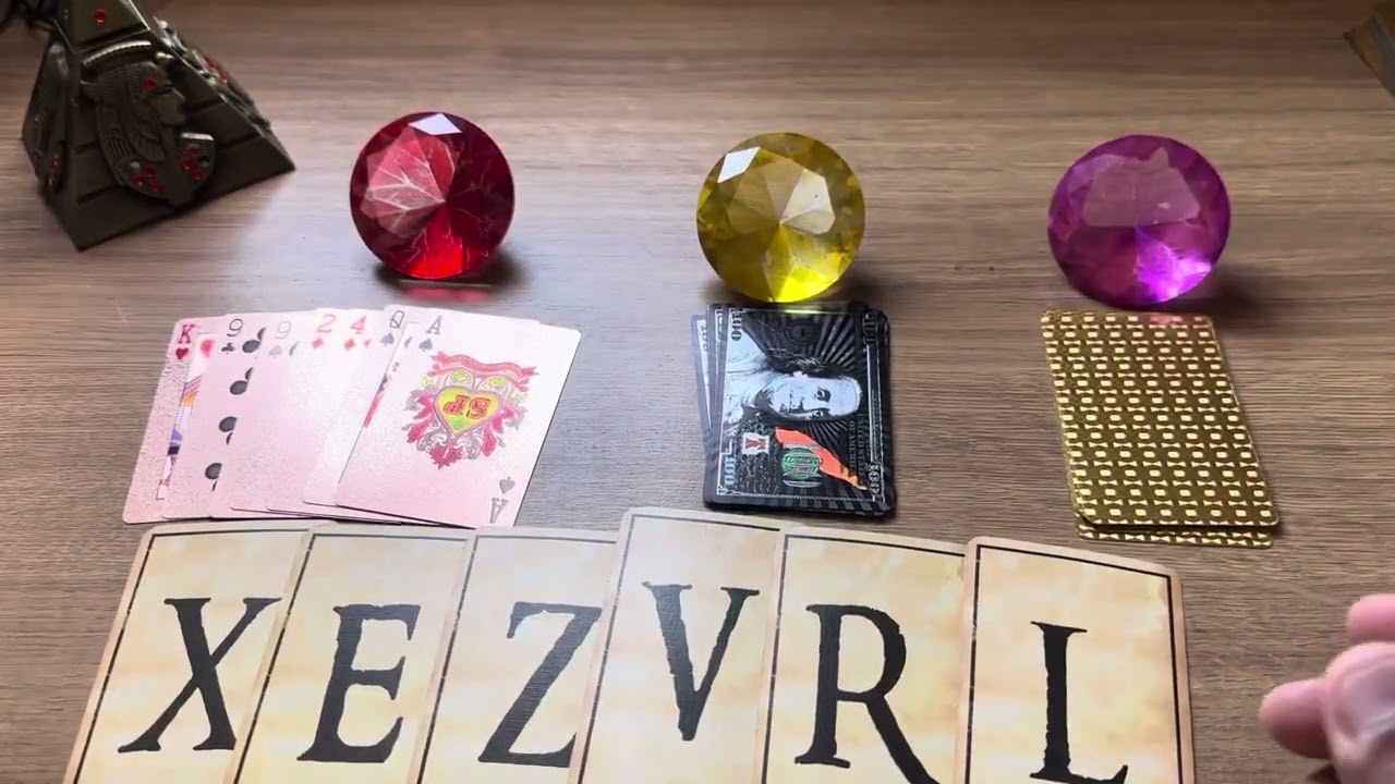 Read more about the article ESTÁ QUEBRANDO A CABEÇA POR SUA CAUSA! + NOVO AMOR + LETRA INICIAL  | Tarot Responde