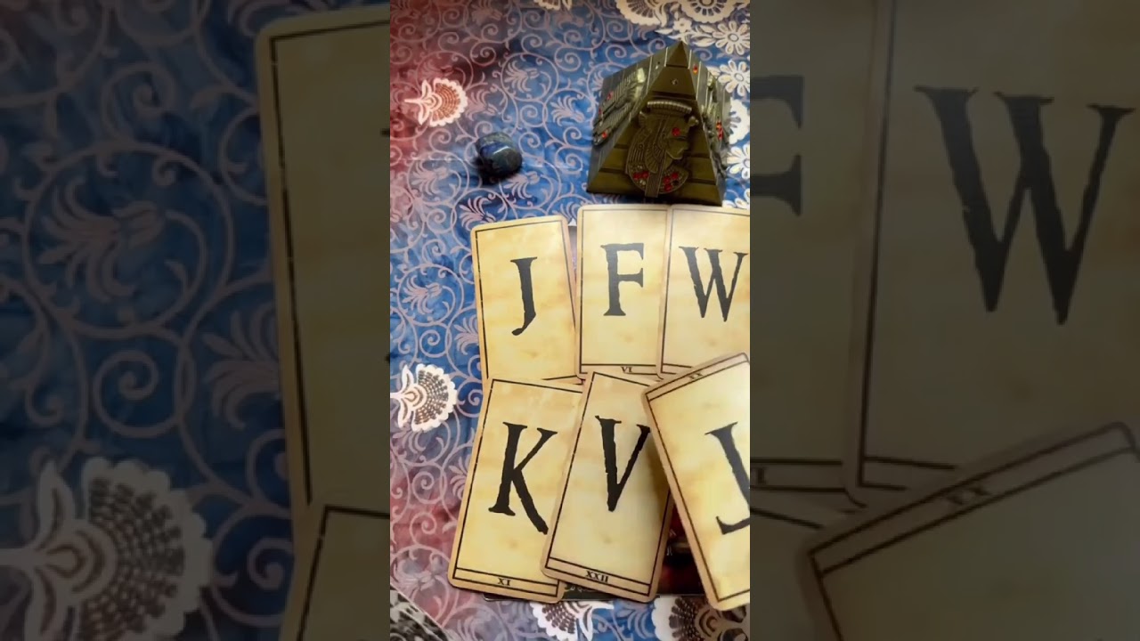 Read more about the article VoCê já conhece seu novo amor? #tarot #shorts  #tarotdehoje #taro #tarô