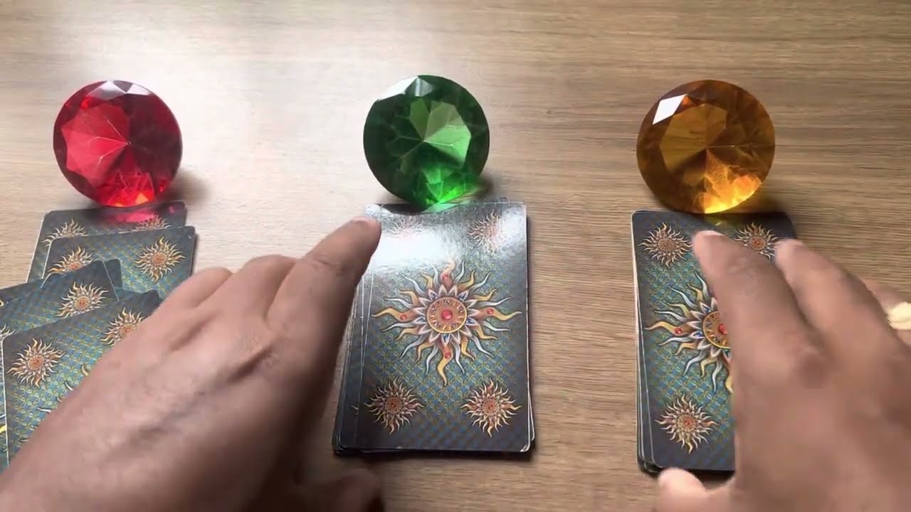 Read more about the article ❤️ ESSA PESSOA VAI INSISTIR EM VOCÊ! INCRÍVEL! + LETRA DO NOME | Tarot Responde