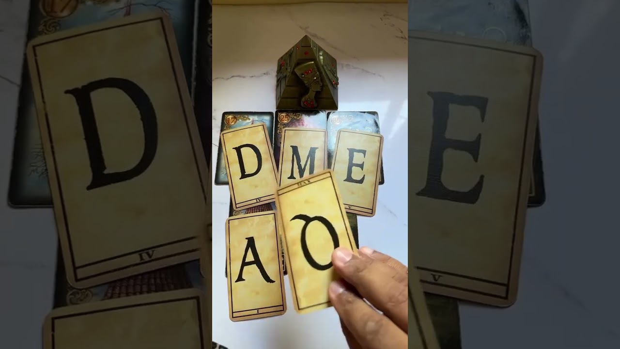 Read more about the article Alguém está surtando de desejo por você! #tarot #tarotonline #tarothoje #tarotdoamor