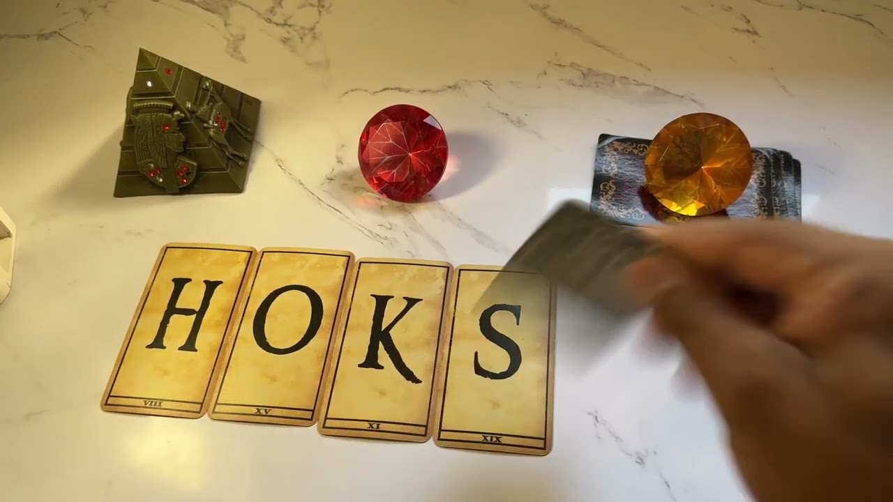 Read more about the article 🌒Alguém TE AMA de verdade e VAI te ASSUMIR! | Tarot Responde