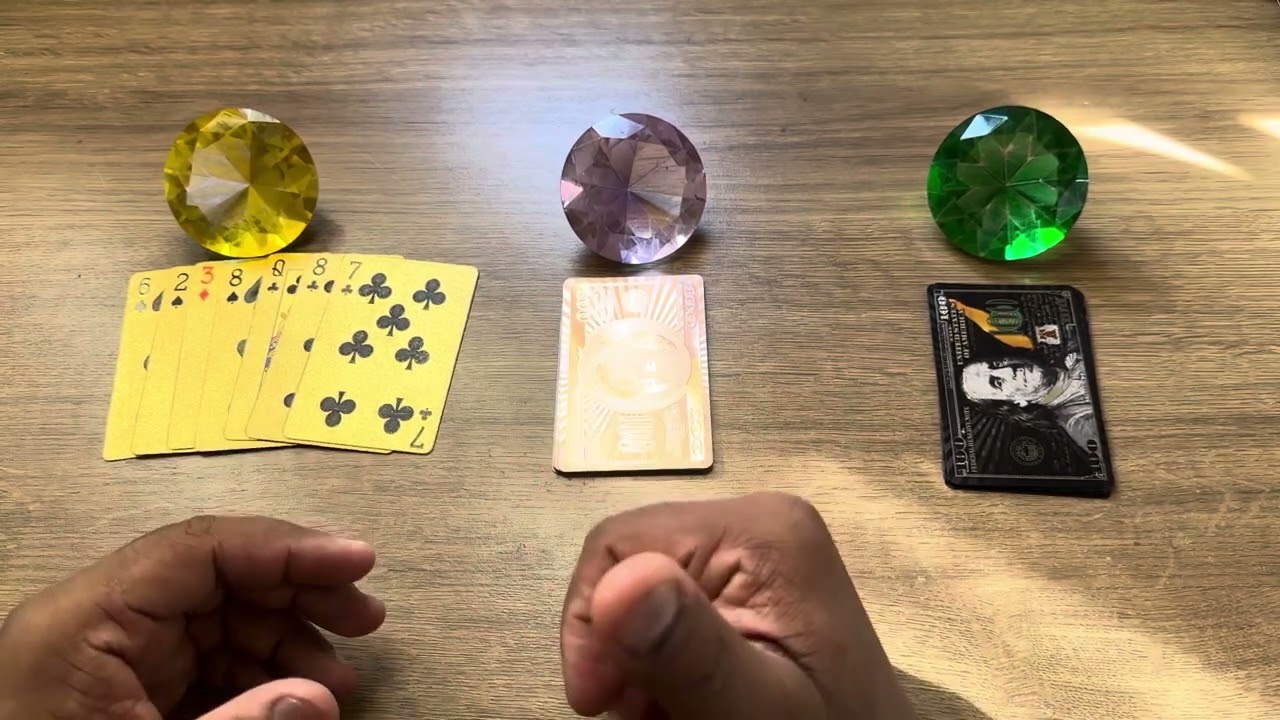 Read more about the article ESSA PESSOA NÃO TE PROCURA POR ESSE MOTIVO + LETRA INICIAL! | Tarot Responde