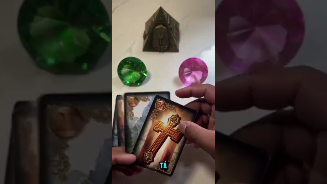 Read more about the article Esse triângulo amoroso vai acabar? #tarot #tarotonline #tarothoje #tarotdoamor