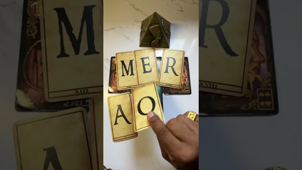 Read more about the article Quem dorme acorda pensando em você? #tarot #tarotonline #tarothoje #tarotdoamor