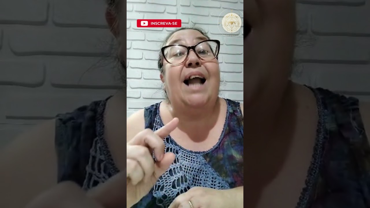 Read more about the article 🌿 SIMPATIA DE QUINTA FEIRA PARA ABRIR CAMINHOS E CLAREZA MENTAL ✨🚪 #shorts #shortsfeed #shortsvira