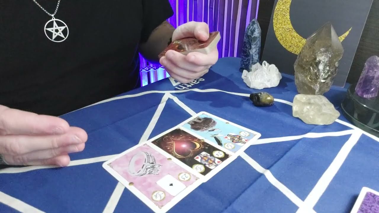 Read more about the article PREVISÕES PARA O SEU DIA! 🔮 TAROT E BARALHO CIGANO