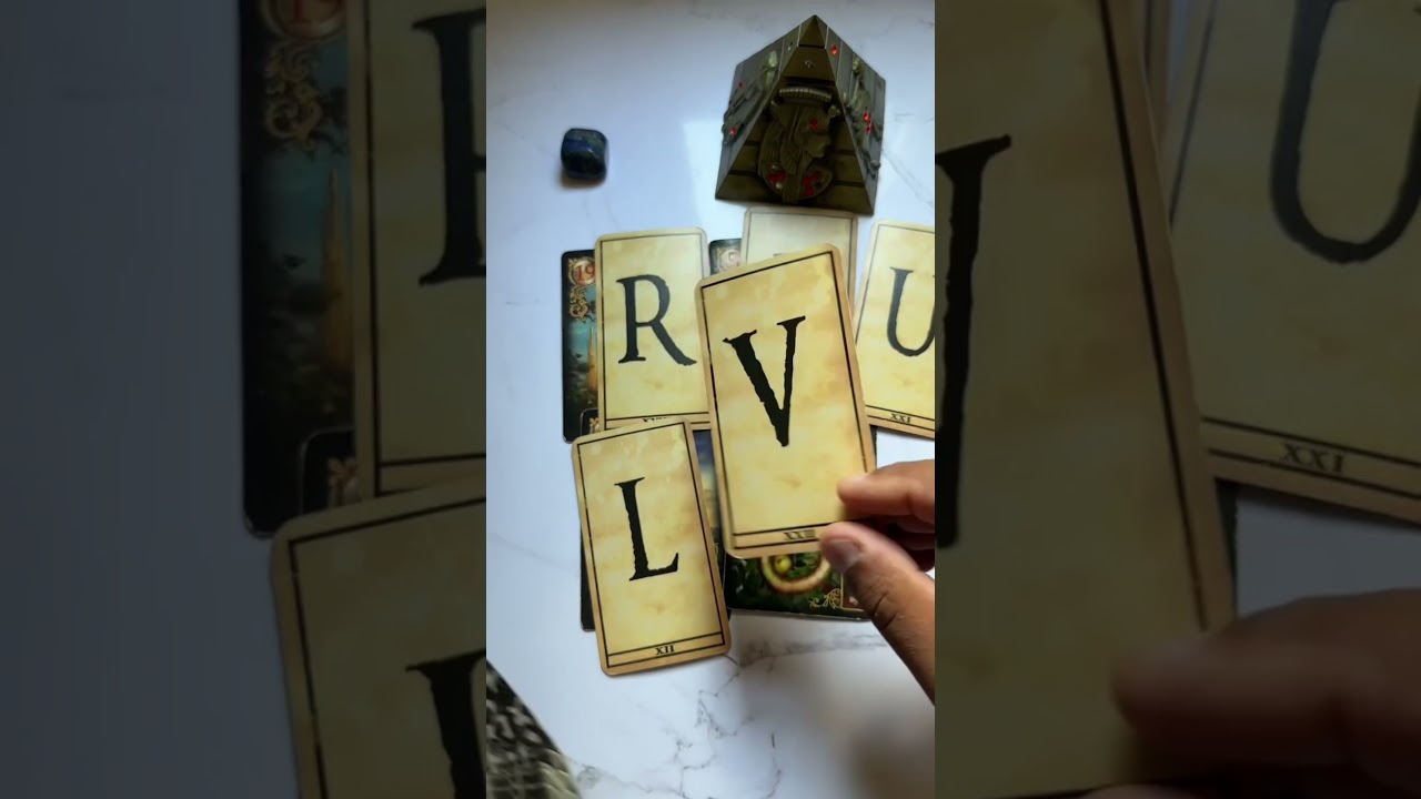 Read more about the article Tem uma pessoa que vai te pedir em namoro! #tarot #tarothoje #tarotgratis #tarotamor