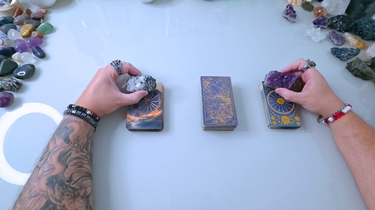 Read more about the article Ele(a) PENSOU Em MIM No Dia de Hoje Tarot? O Que Ele(a) Pensou e Como Pretende Agir?